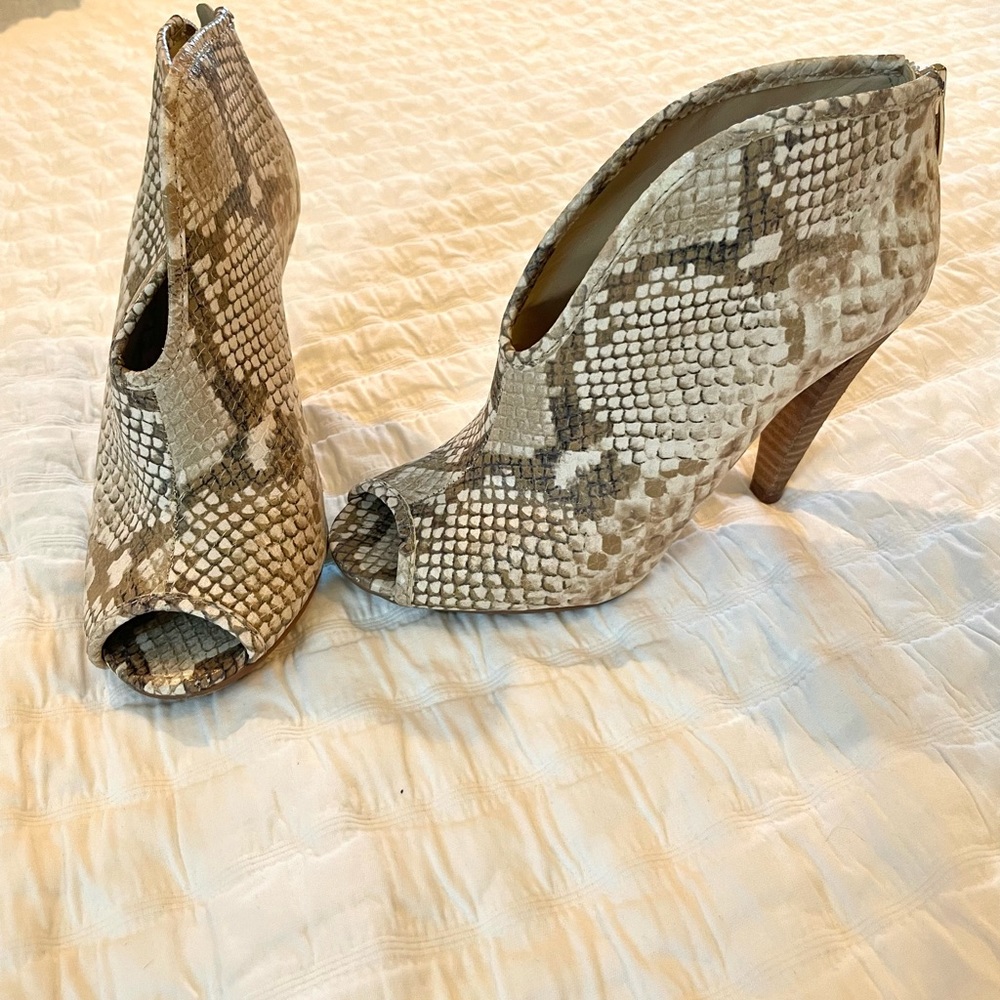 Vince Camuto Amber Peep Toe Bootie